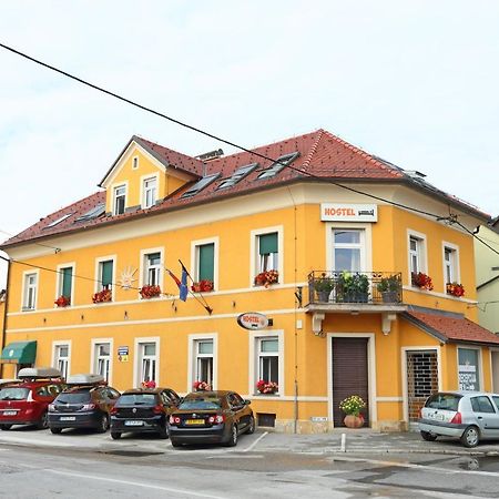 Hostel Sonce Ptuj Exteriör bild