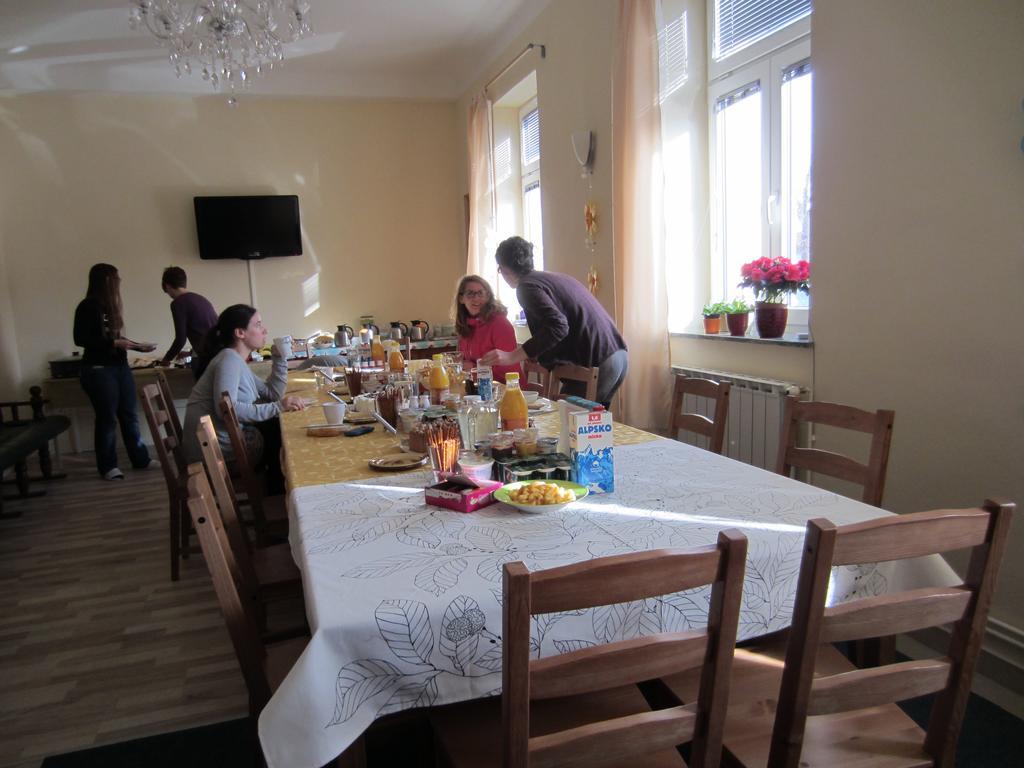 Hostel Sonce Ptuj Exteriör bild